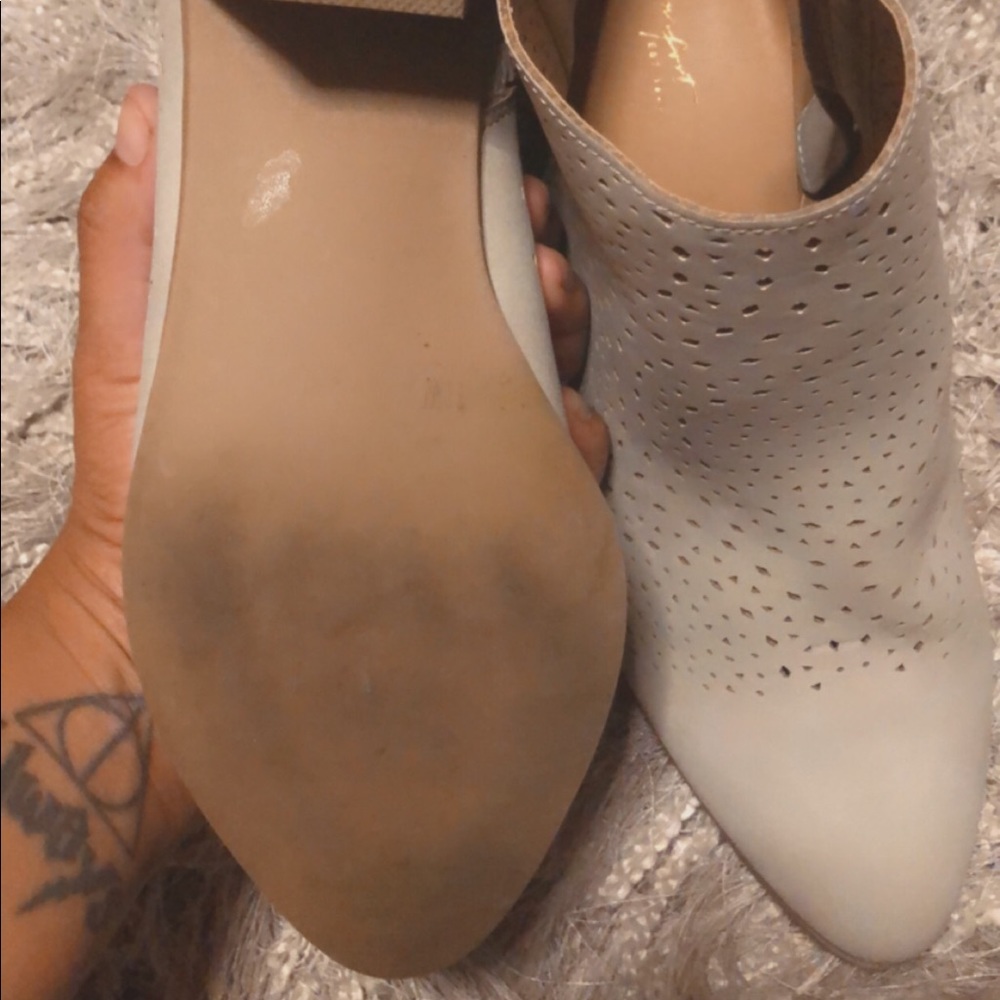 Cream Booties ♥️❣️ - Picture 3 of 4